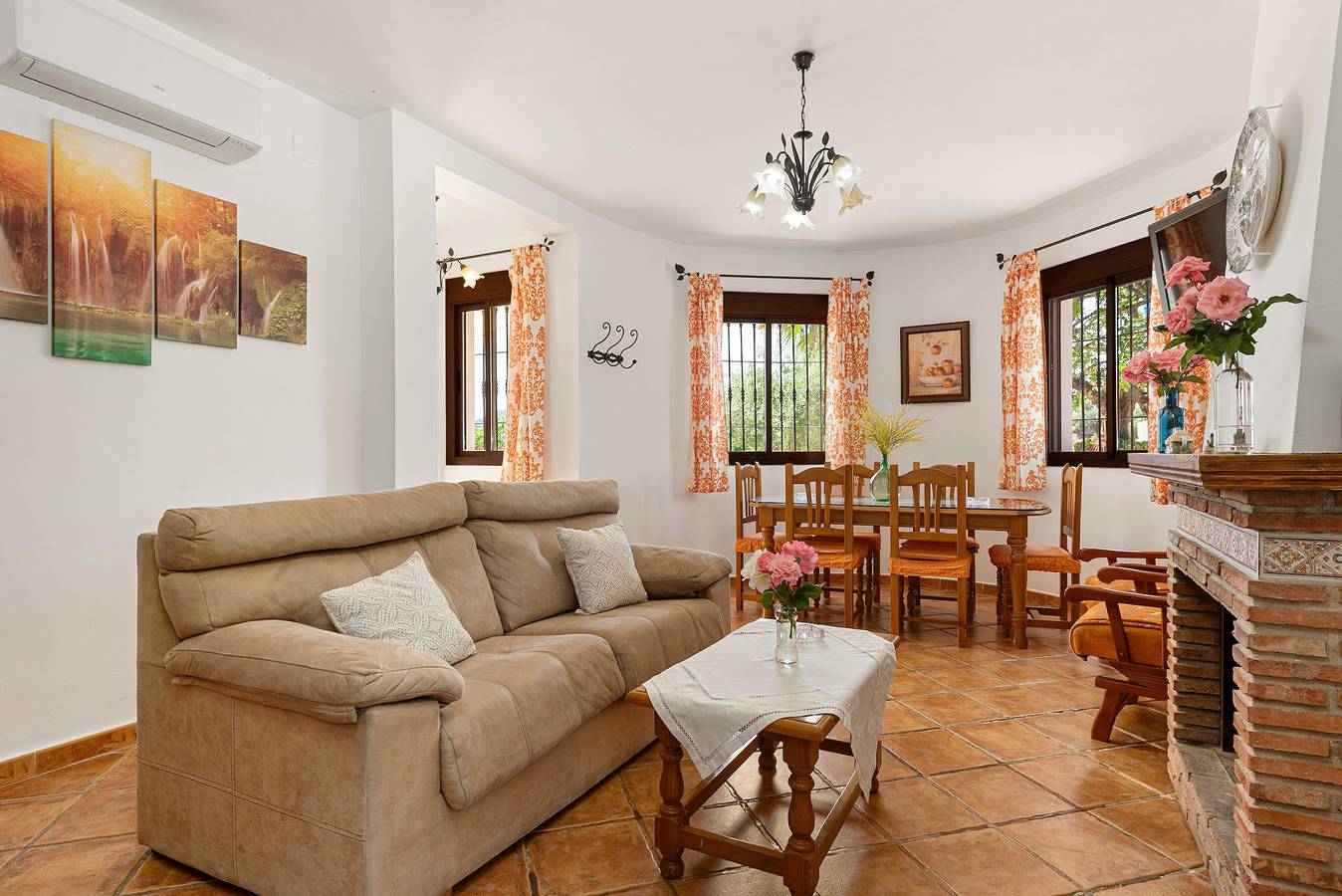 Casa rural 'La Casita Del Garrobo' con vistas a la montaña, Wi-Fi y aire acondicionado in Comares, Provincia de Málaga
