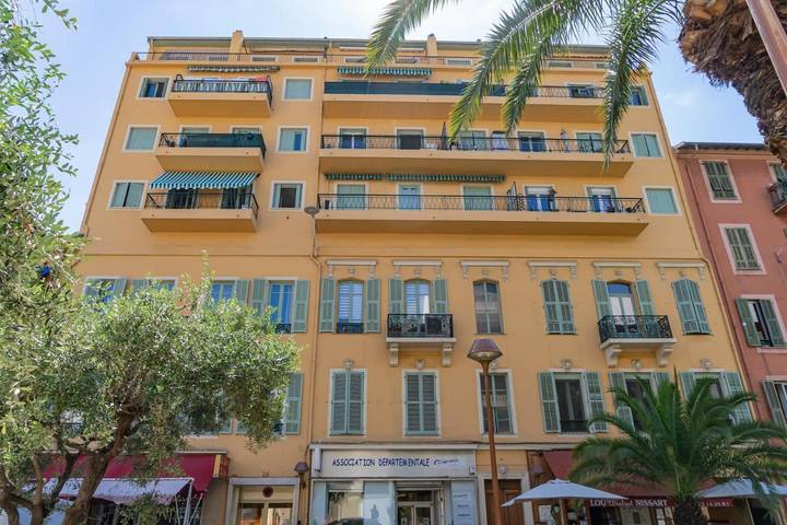 Gîte pour 4 personnes, avec terrasse et jardin dans Bowling Acropolis Nice - 4