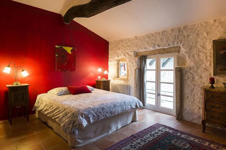 Gîte pour 4 personnes, avec jardin et piscine à Valaurie - 2