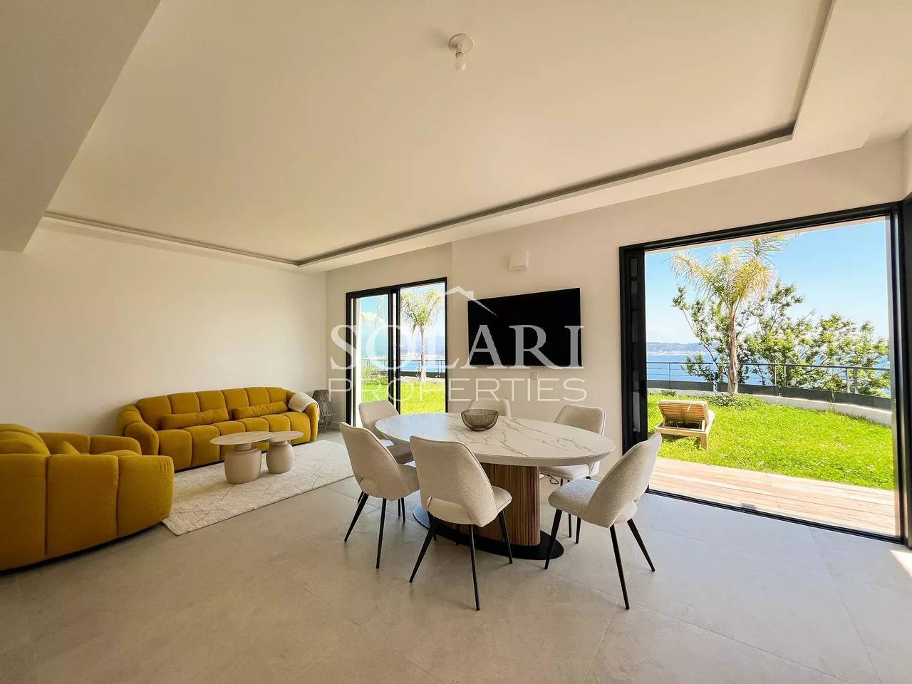 Appartement entier, Appartement de vacances pour 4 personnes avec jardin in Théoule-sur-Mer, Massif de l'Esterel
