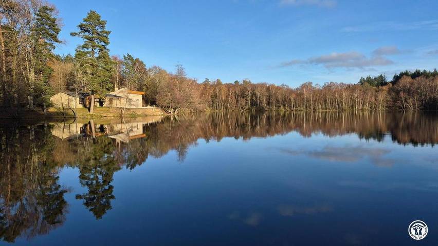 Location de vacances pour 6 personnes, avec Terrasse et Jardin à Dun-les-Places