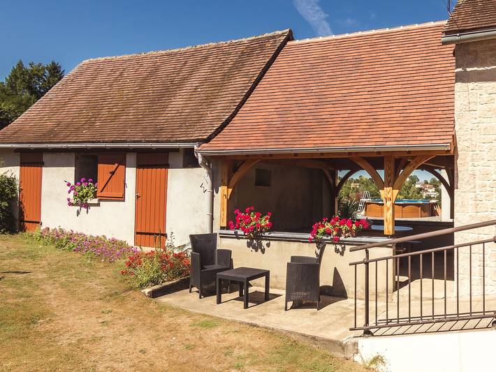 Location de vacances pour 5 personnes, avec Jardin et Piscine à Savignac-Lédrier