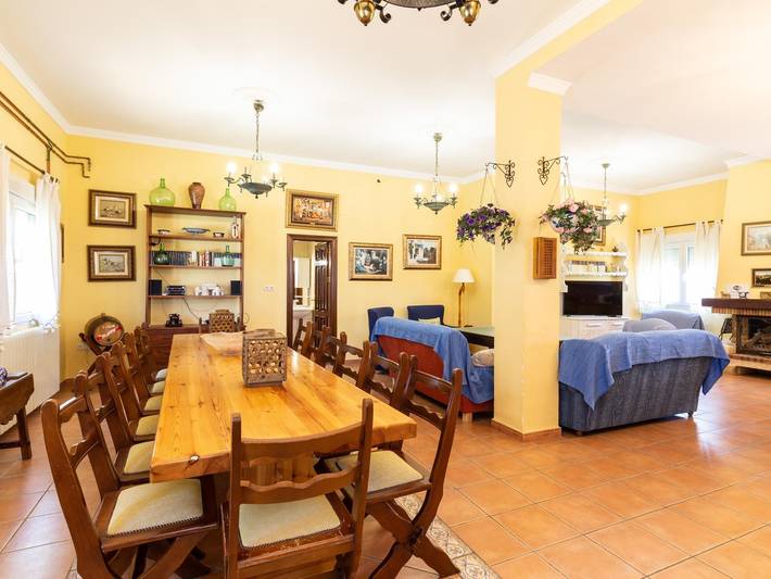 Location de vacances pour 13 personnes, avec piscine ainsi que terrasse et jardin à Dúrcal - 2