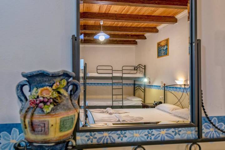 Vakantieappartement voor 6 personen, met uitzicht en tuin, kindvriendelijk in Planos