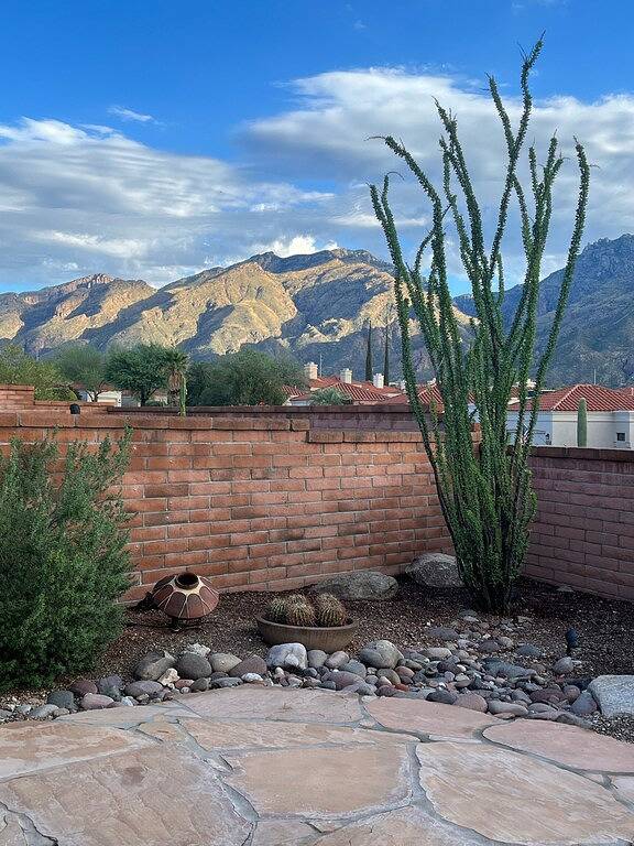 Vacation rental for 6 people, with hot tub and yard as well as pool and terrace in Catalina Foothills