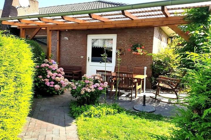Ferienwohnung für 4 Personen, mit Terrasse und Garten