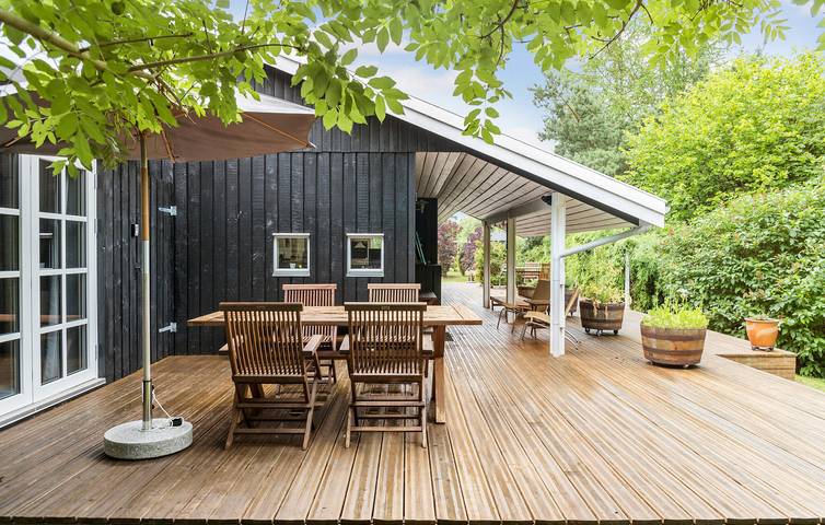 Ferienhaus für 6 Personen mit Terrasse in Hornbæk, Kattegat Küste
