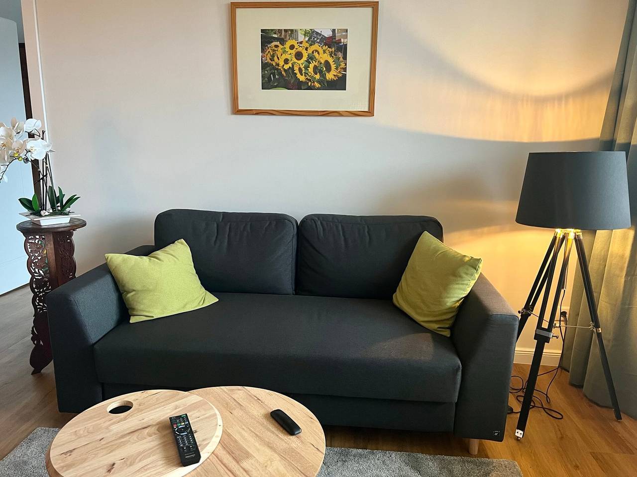 Ολόκληρο το διαμέρισμα, Holiday Apartment "Waldstadt" with Balcony and Wi-Fi in Πότσδαμ, Mittelmark