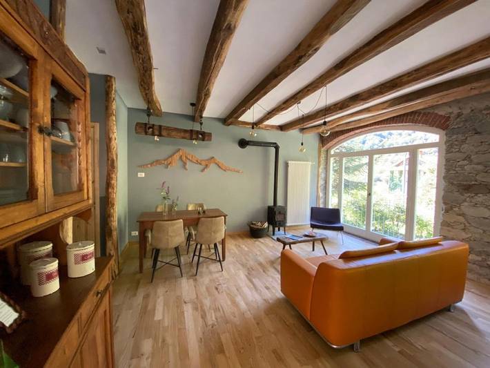 Gîte pour 4 personnes, avec Terrasse ainsi que Jardin et Vue à Varallo