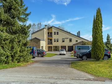 Gîte pour 8 personnes, avec terrasse, adapté aux familles à Bièvre