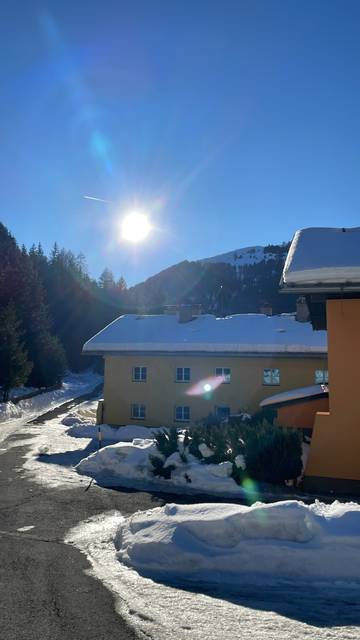 Ferienwohnung für 4 Personen, mit Ausblick und Garten, mit Haustier in Nauders
