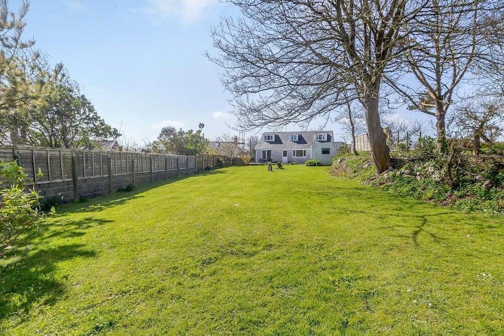 3 Bed in Swansea in Swansea region