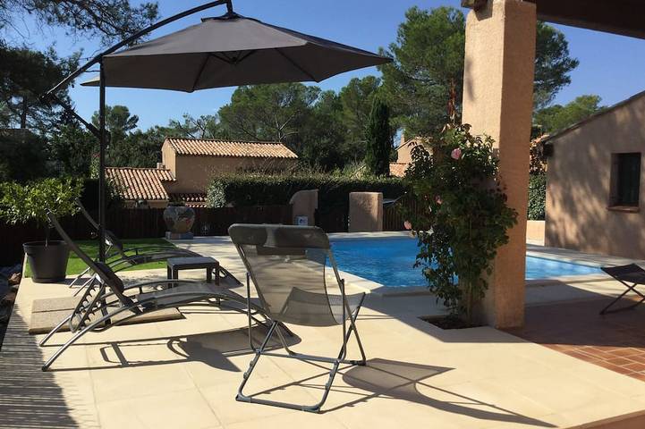 Location de vacances pour 6 personnes, avec Terrasse dans Golf et Tennis Club de Valescure
