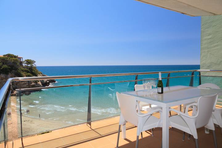 Ferienwohnung für 6 Personen, mit Terrasse und Garten sowie Pool an der Costa Dorada - 2