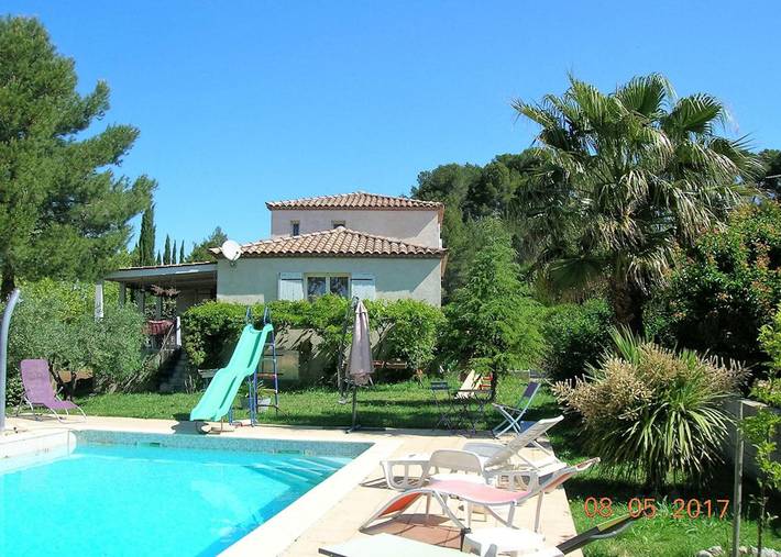 Chambre d’hôte pour 2 personnes, avec jardin et piscine, animaux acceptés