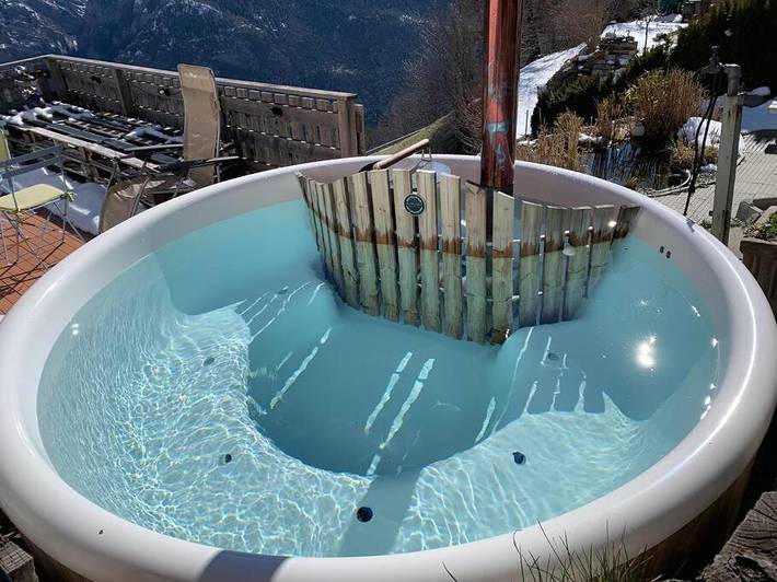 Gîte pour 3 personnes, avec jardin et jacuzzi ainsi que piscine et sauna dans Brigue - 3