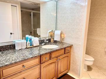Vacation Apartment for 10 Guests in Miramar Beach, Emerald Coast, Picture 2