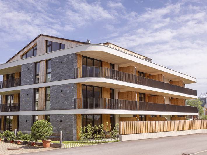 Ferienwohnung für 4 Personen, mit Terrasse und Garten sowie Sauna und Ausblick in Oberndorf in Tirol