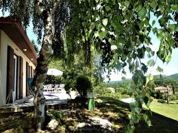 Gîte pour 6 personnes, avec piscine ainsi que terrasse et jardin, animaux acceptés à Crampagna