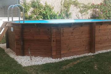 Gîte pour 12 personnes, avec jardin ainsi que terrasse et jacuzzi à Genouillé