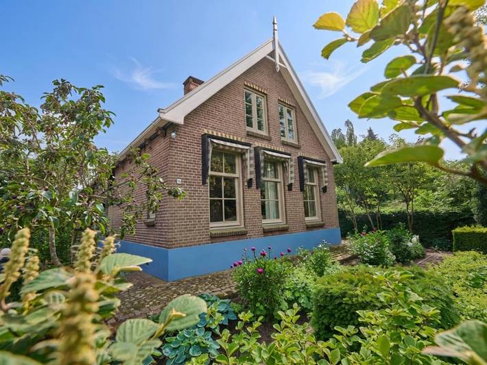 Vakantiehuis voor 12 personen, with Terras and Tuin as well as Sauna in Twente