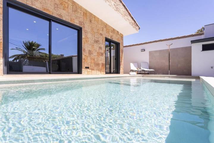 Casa rural para 6 personas, con jardín además de piscina y vistas en El Rosario - 2