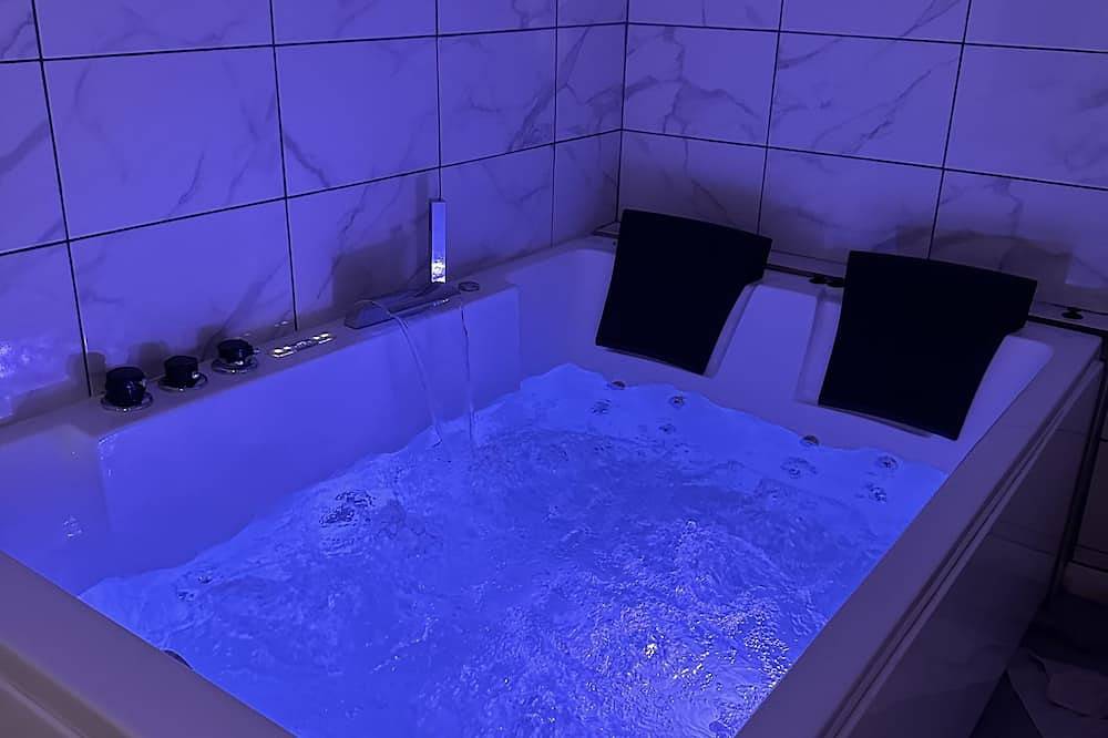 Appartement entier, Escapade Disney : jacuzzi privé in Monthyon, Seine-et-Marne