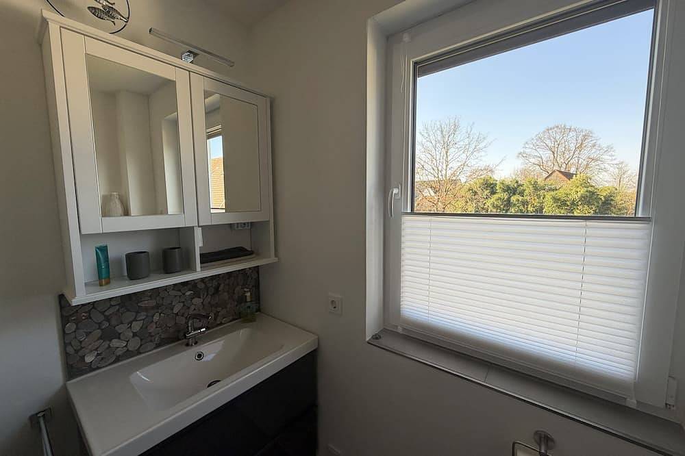 Ganze Wohnung, Moderne Ferienwohnung über 2 Etagen in ruhiger Umgebung in Bissendorf, Wiehengebirge