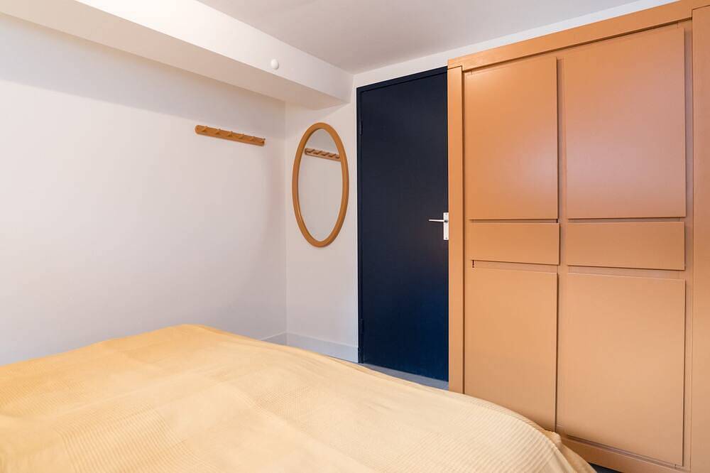 Entire apartment, Pakhuis Achter close to Amsterdam & Zaanse Schans in Wormerveer, Dutch Coast