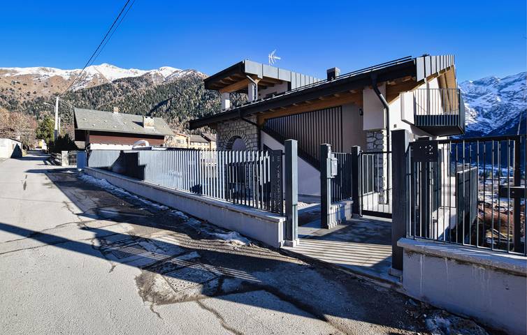 Apartamento vacacional entero, Garden Terrace Apartamento con Garaje, WiFi - Cerca de remonte y restaurante in Ponte di Legno (Town), Ponte di Legno