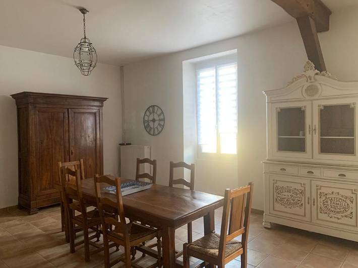 Location de vacances pour 10 personnes, avec jardin ainsi que vue et piscine à Gagnières - 3