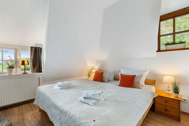 Ganze Wohnung, Dornröschen I - Kaminofen, 2 Duschbäder, Waschmaschine, Terrasse, Gartenmöbel in Steinberg, Schleswig-Flensburg