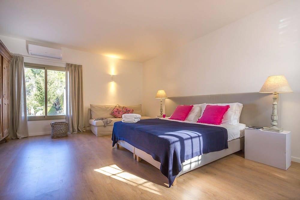 Fabelhafte, komplett renovierte Villa St. Agustin Ibiza mit herrlichem Ausblick in Sant Agustí des Vedrà, Sant Josep de sa Talaia