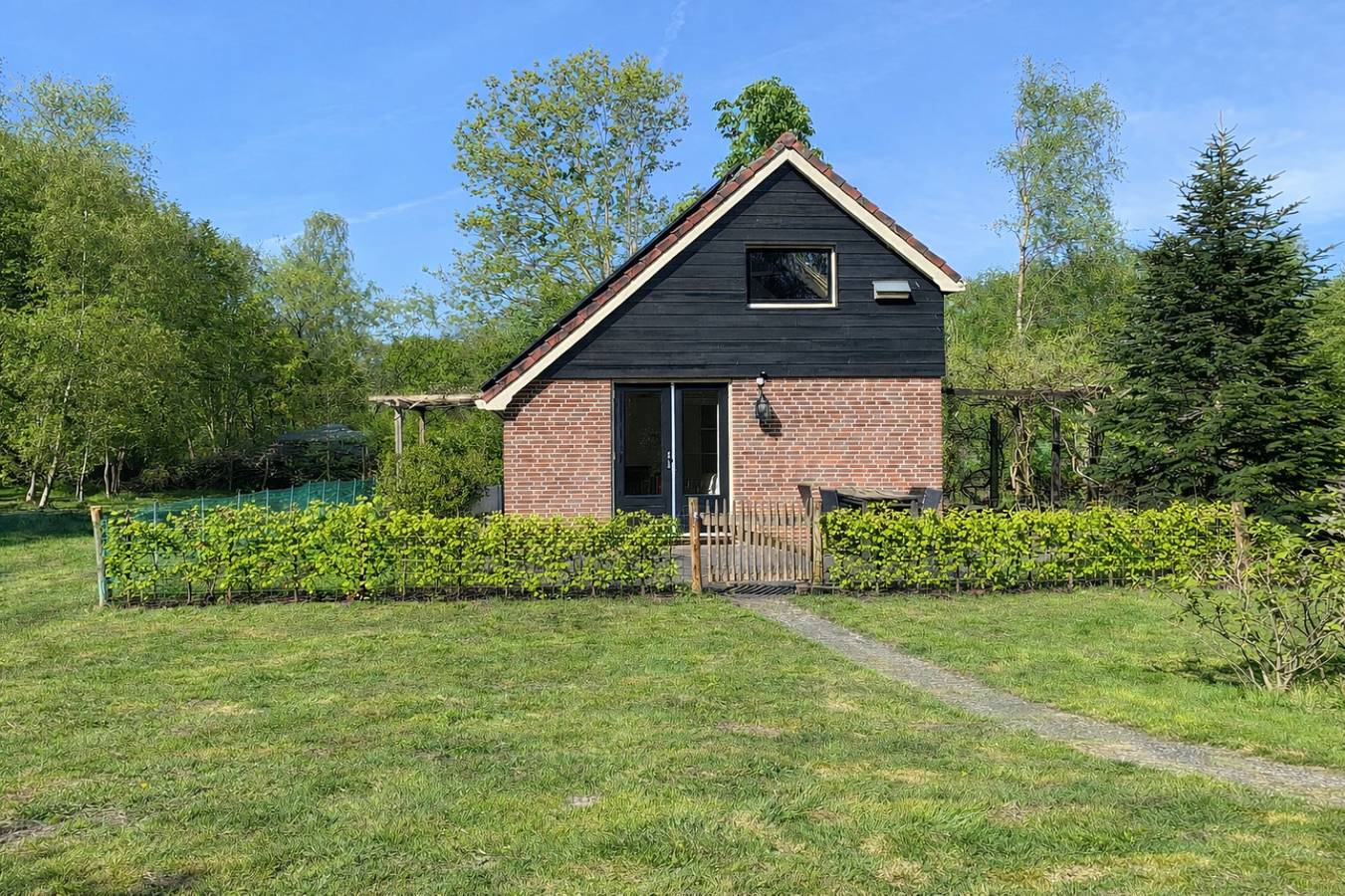 Karakteristiek 2 persoons vakantiehuis met pelletkachel in Dwingeloo, Drenthe. in Nationaal Park Dwingelderveld