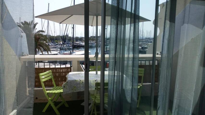 Gîte pour 4 personnes, avec terrasse et vue dans Port de la Grande Motte