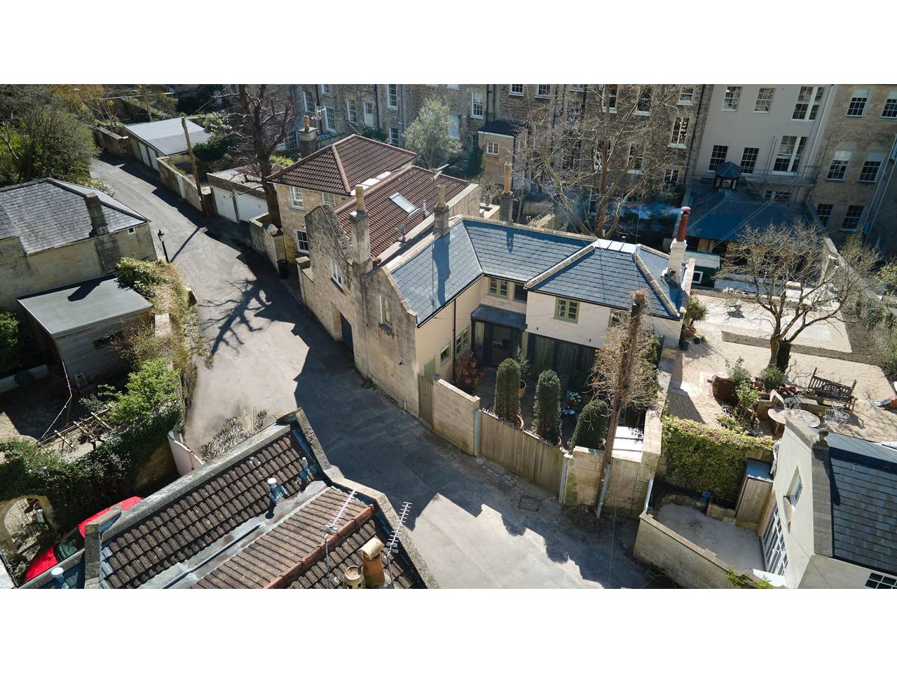 Oppulent Lansdown Crescent Mews House with Free parking - Pass the Keys in Bath, Bath & Nordest Somerset