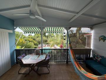 Gîte pour 2 personnes, avec piscine et terrasse à Bouillante