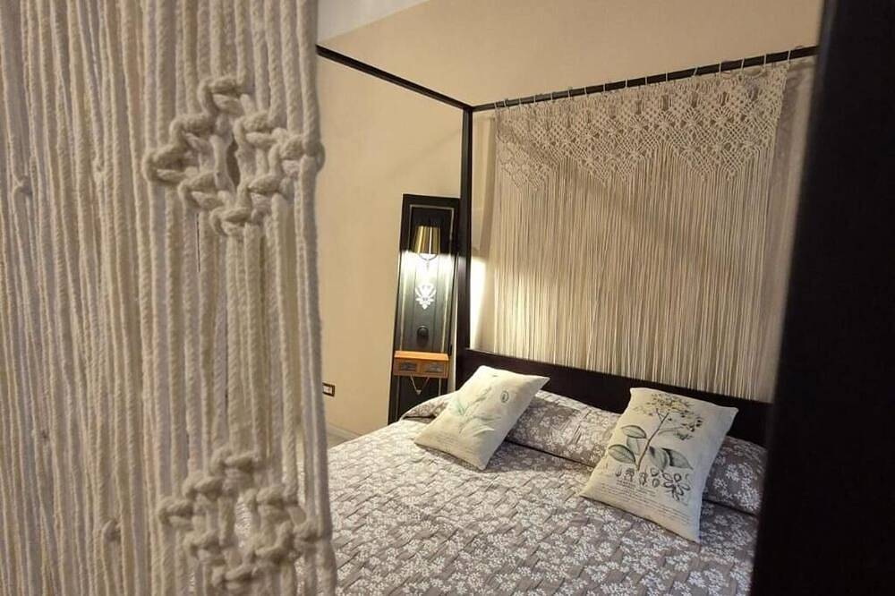 Entire apartment, Antica Residenza del Corso Viterbo apartment Vittorio Emanuele in Viterbo, Viterbo Province