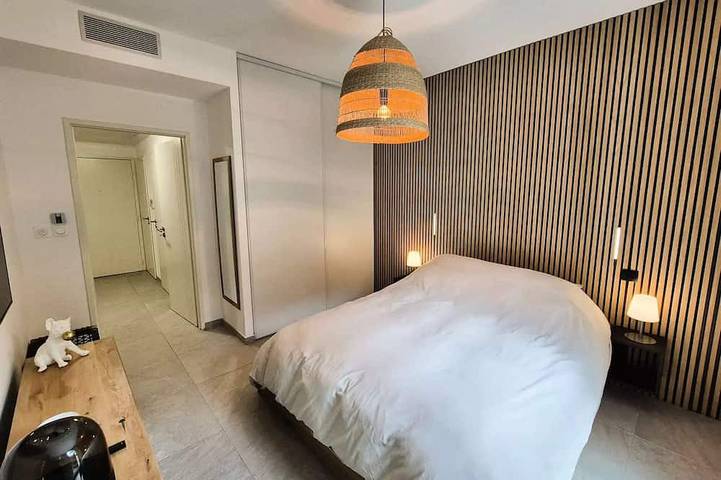 Gîte pour 5 personnes, avec terrasse dans Port Pin Rolland - 3