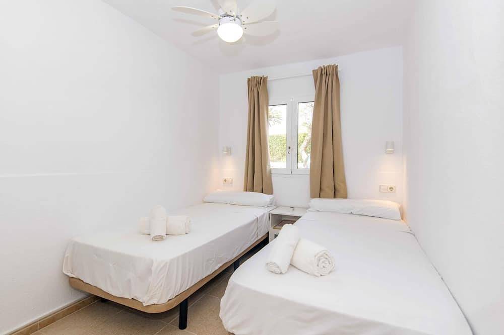 Entire apartment, Villa Gavines down with Wifi Terrace sea view in S'Algar, Sant Lluís