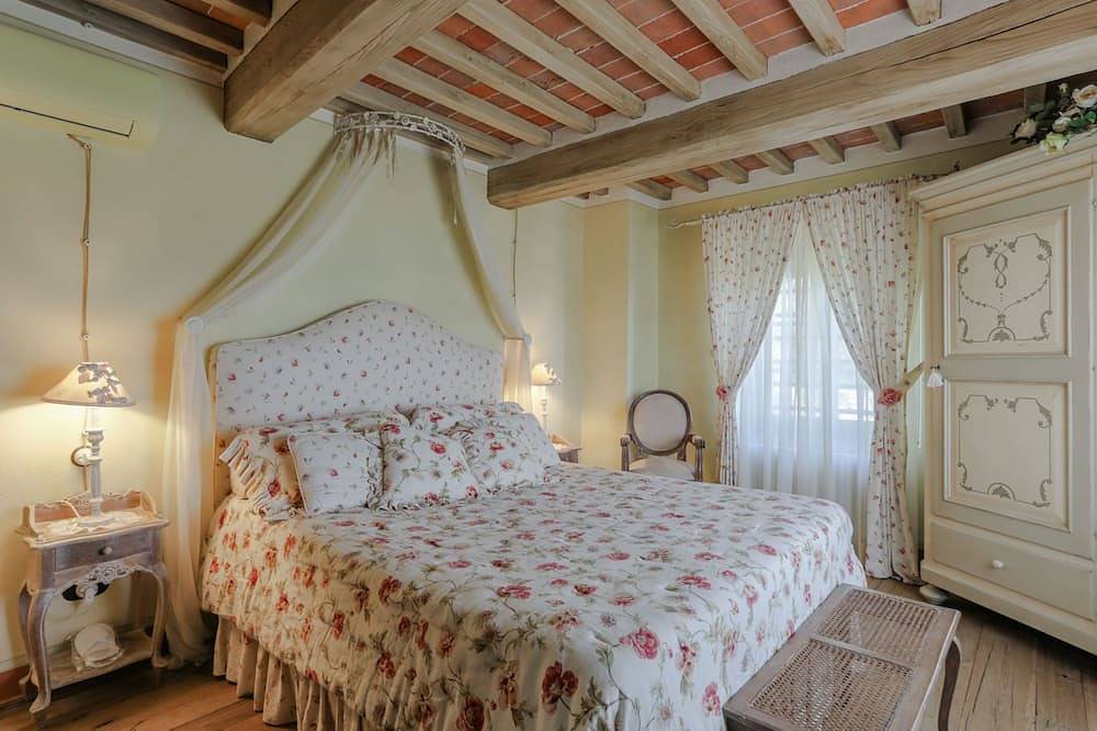 Villa-Superior-Eigenes Badezimmer-Bergblick in Buti, Pisa Provinz