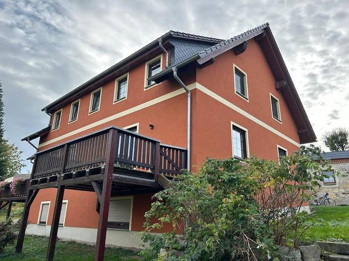 Ferienhaus für 2 Personen, mit Balkon und Terrasse sowie Garten und Ausblick in Tharandt