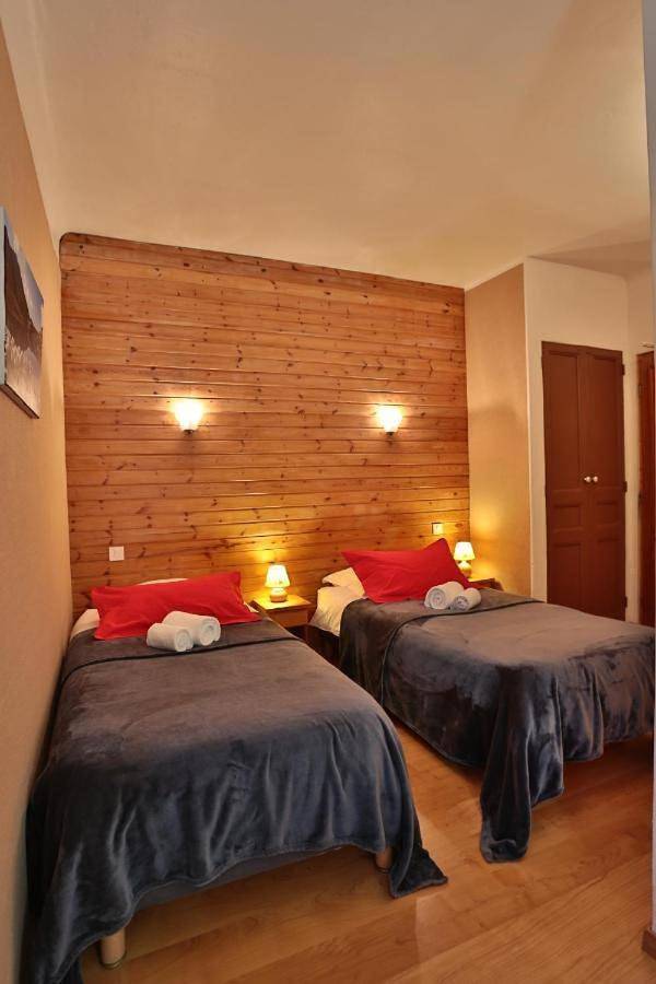 Hôtel pour 2 personnes, avec vue ainsi que jardin et sauna à Freissinières - 3