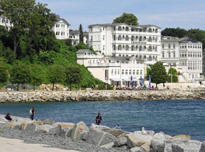 Ferienhaus mit Meerblick für 2 Personen, mit Balkon und Seeblick sowie Ausblick in Sassnitz - 3
