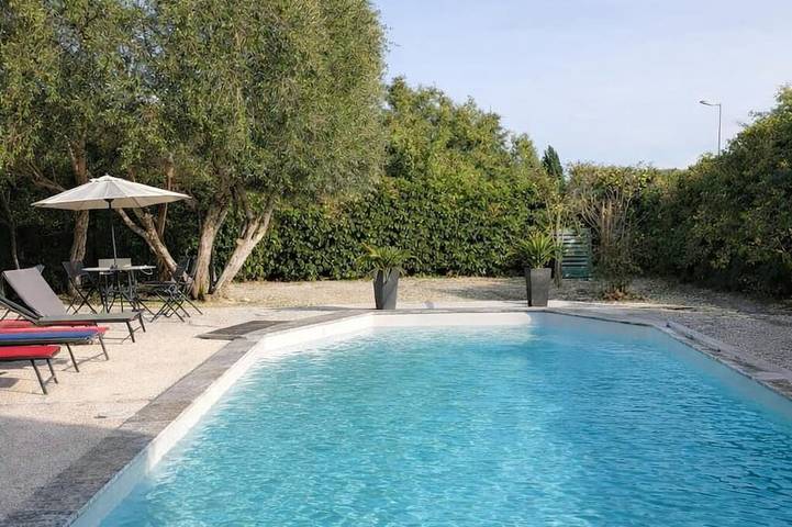Maison de vacances pour 4 personnes, avec jardin et piscine