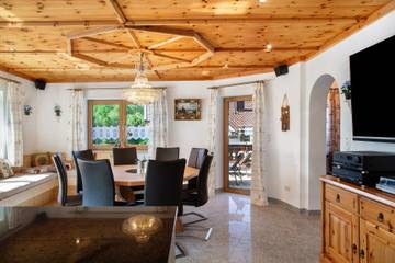 Ferienwohnung für 6 Personen in Mittenwald, Karwendel, Bild 2
