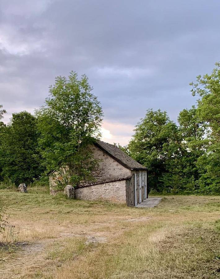 Location de vacances pour 2 personnes, avec Terrasse ainsi que Jardin et Vue dans Javols