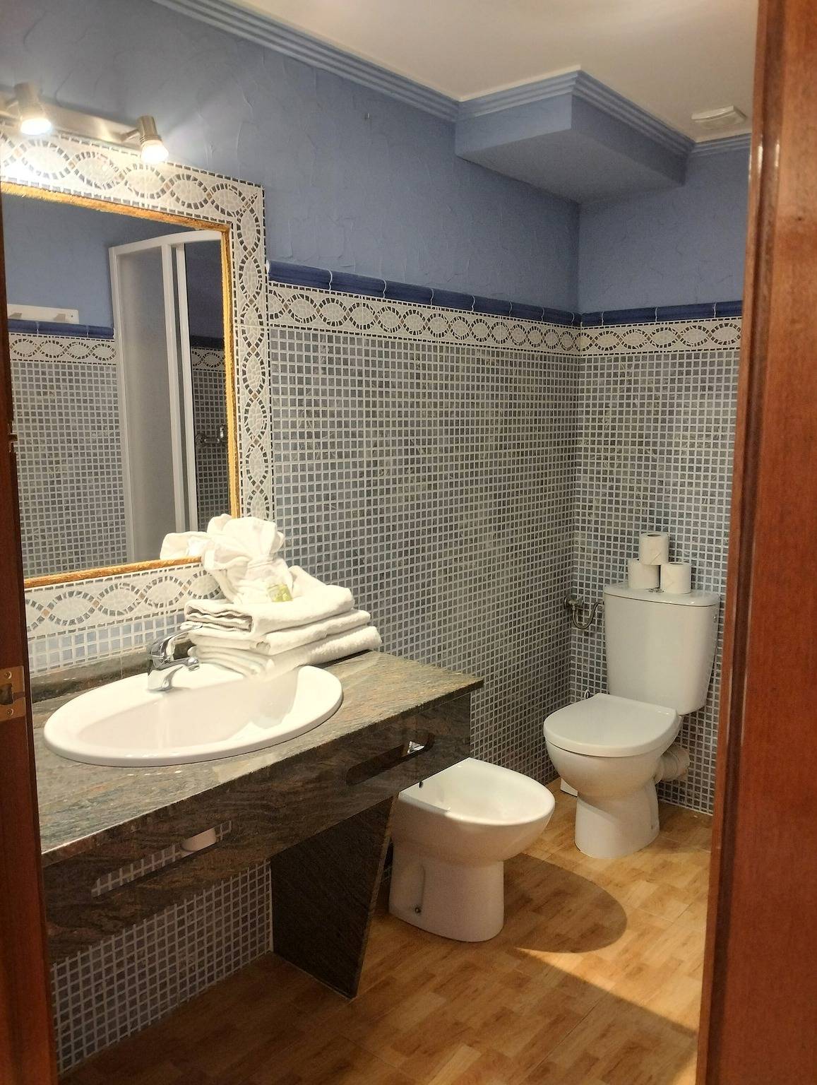Apartment in A Hotel 'Unique Apartahotel 2-2' with Sea View, Wi-Fi and Air Conditioning in Torrevieja Centre, Torrevieja