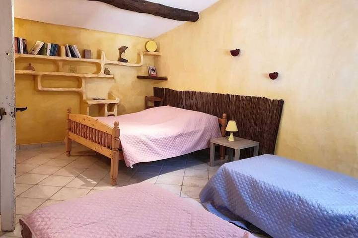 Location de vacances pour 8 personnes, avec Terrasse ainsi que Jardin et Piscine à Meursac - 3