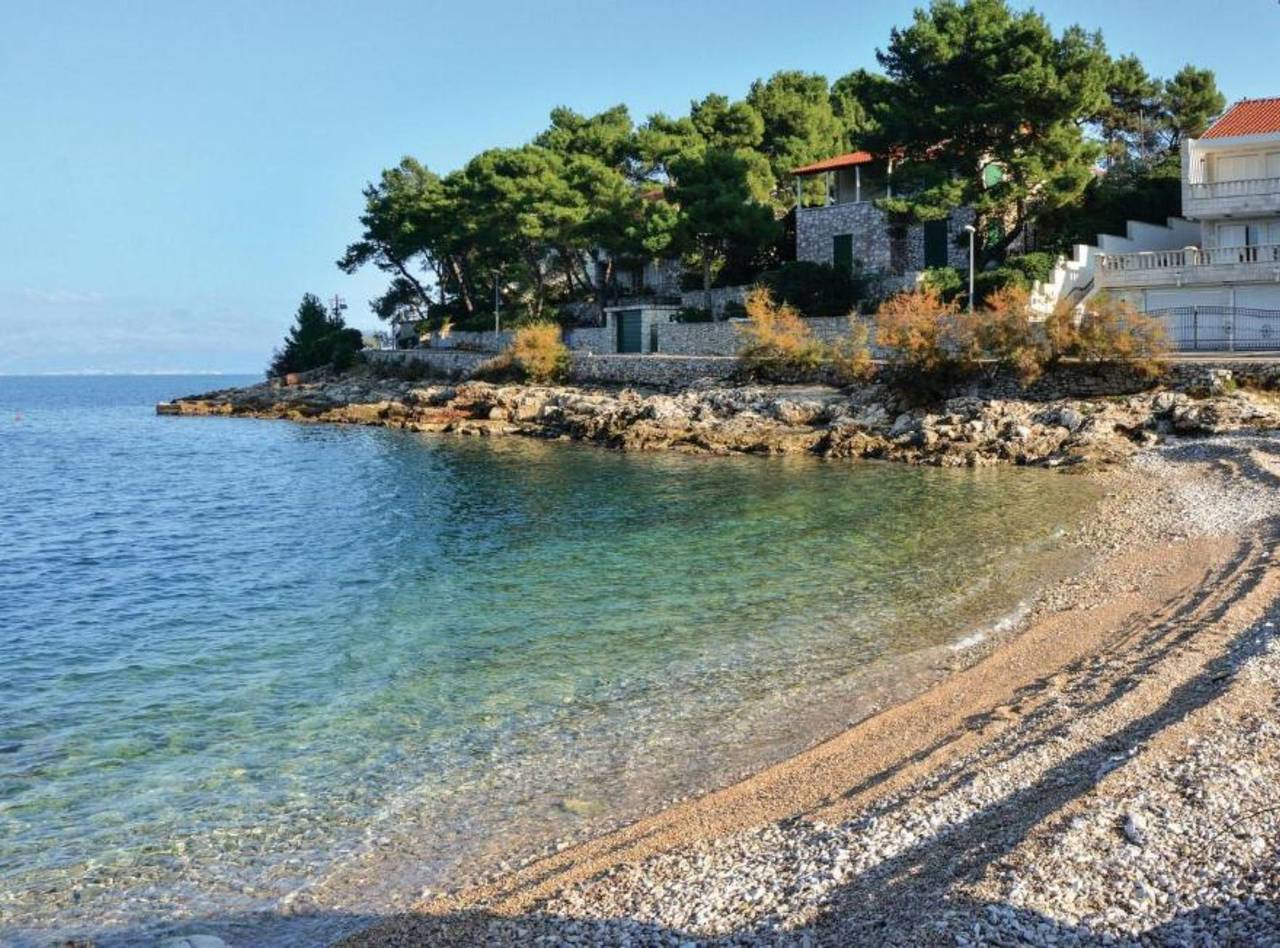 Ganze Wohnung, Two Bedroom Apartment With Terrace (Novi) in Stomorska, Solta